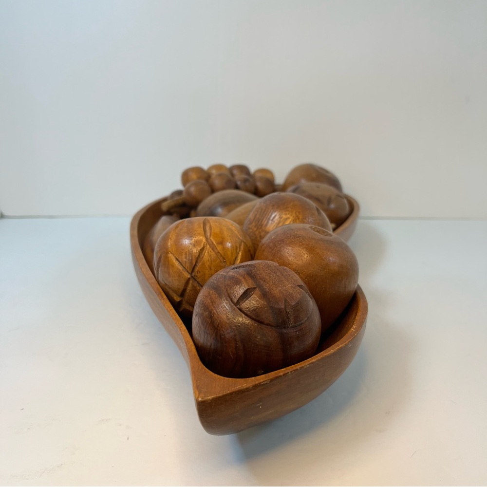 Vintage Mid Century MCM 11 pc Hand Carved Wooden Monkey Pod Leaf Bowl with Fruit - Picture 4 of 13